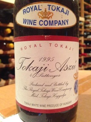 Royal Tokaji RED LABEL  Aszu 4 puttonyos 1995 500 mL